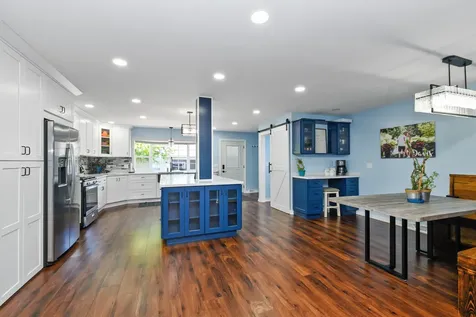 10248 South 80th Court Palos Hills IL 60465