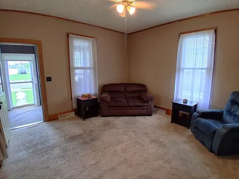 112 East 6th Street Kewanee IL 61443