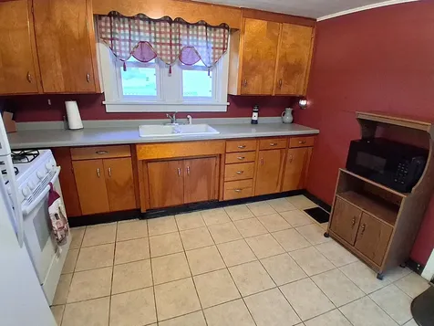 112 East 6th Street Kewanee IL 61443