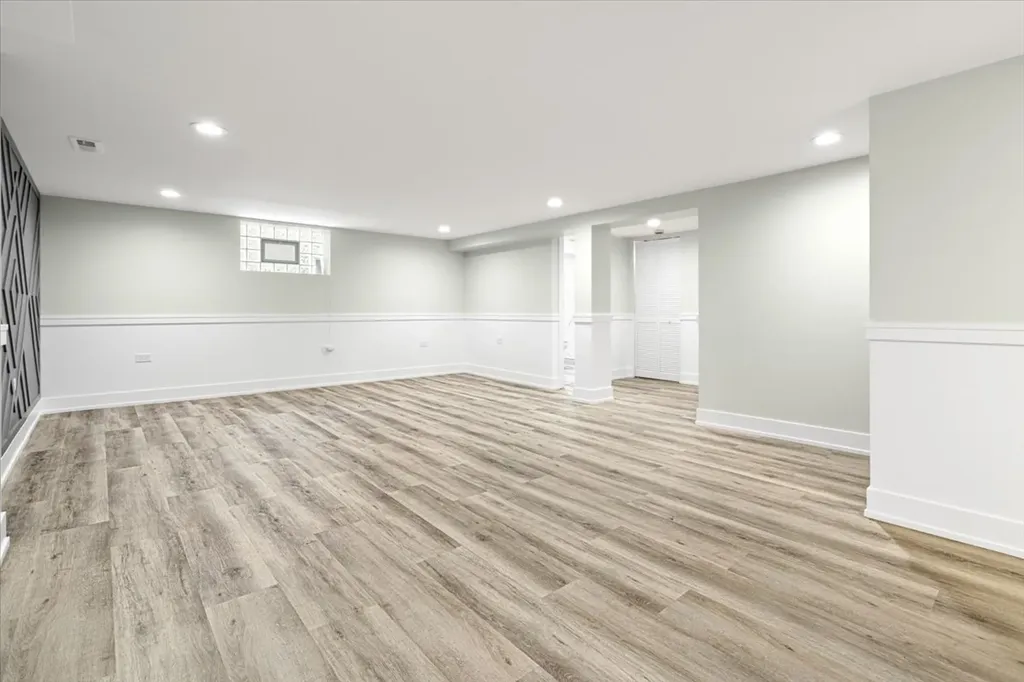 438 West 126th Place Chicago IL 60628