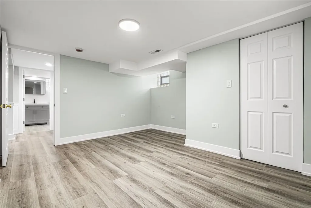 438 West 126th Place Chicago IL 60628