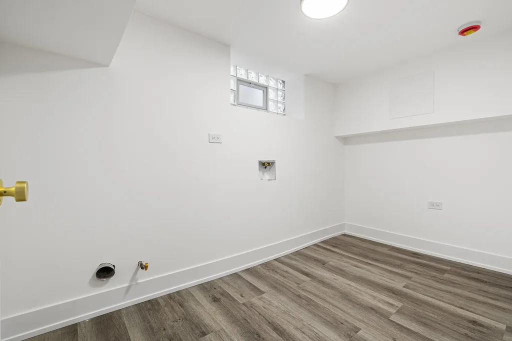 438 West 126th Place Chicago IL 60628