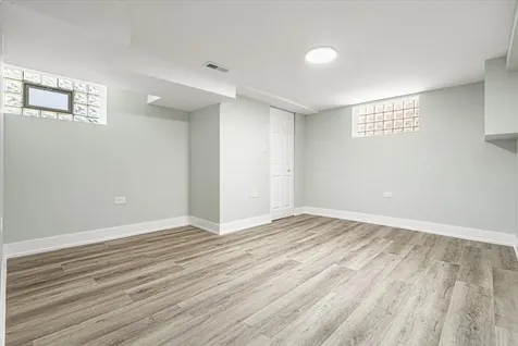438 West 126th Place Chicago IL 60628