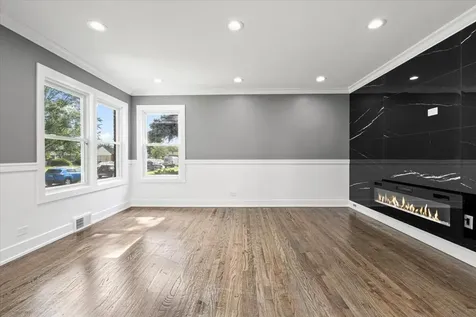 438 West 126th Place Chicago IL 60628