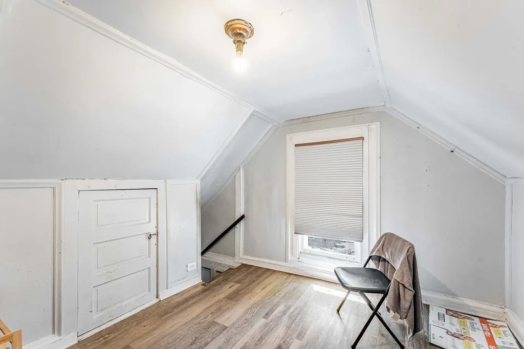 7549 South Saint Lawrence Avenue Chicago IL 60619