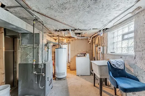 7549 South Saint Lawrence Avenue Chicago IL 60619