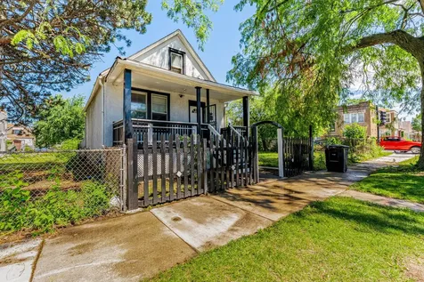 7549 South Saint Lawrence Avenue Chicago IL 60619