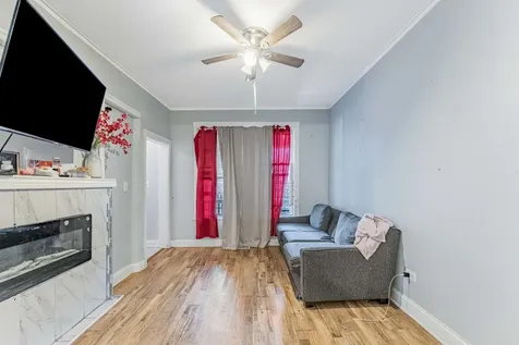 7549 South Saint Lawrence Avenue Chicago IL 60619