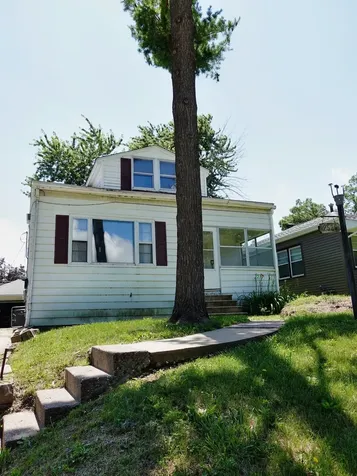 2526 23RD Avenue Rock Island IL 61201