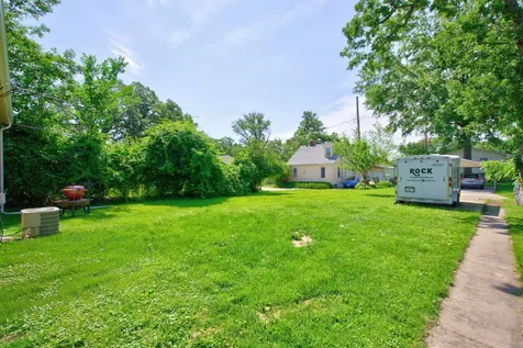 2510 23 1/2 Avenue Rock Island IL 61201