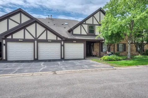 504 Elizabeth Drive Wood Dale IL 60191