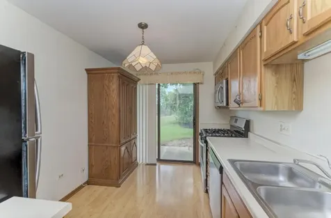 504 Elizabeth Drive Wood Dale IL 60191