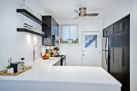 529 West Brompton Avenue Chicago IL 60657