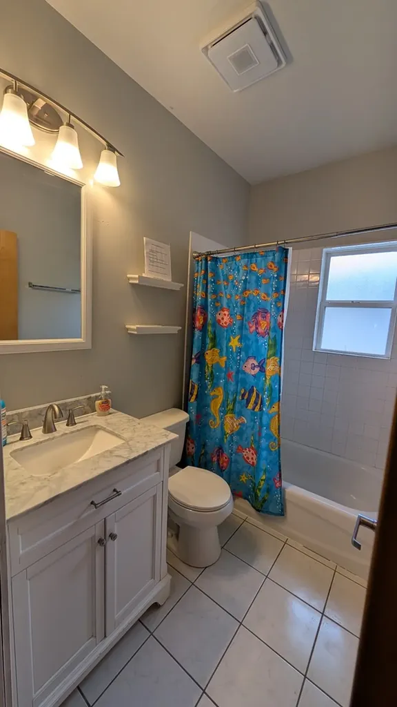 1133 East 83rd 185 Street Chicago IL 60619