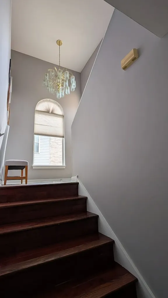 1133 East 83rd 185 Street Chicago IL 60619