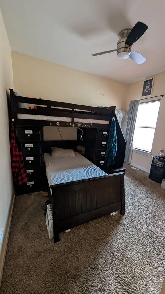 1133 East 83rd 185 Street Chicago IL 60619
