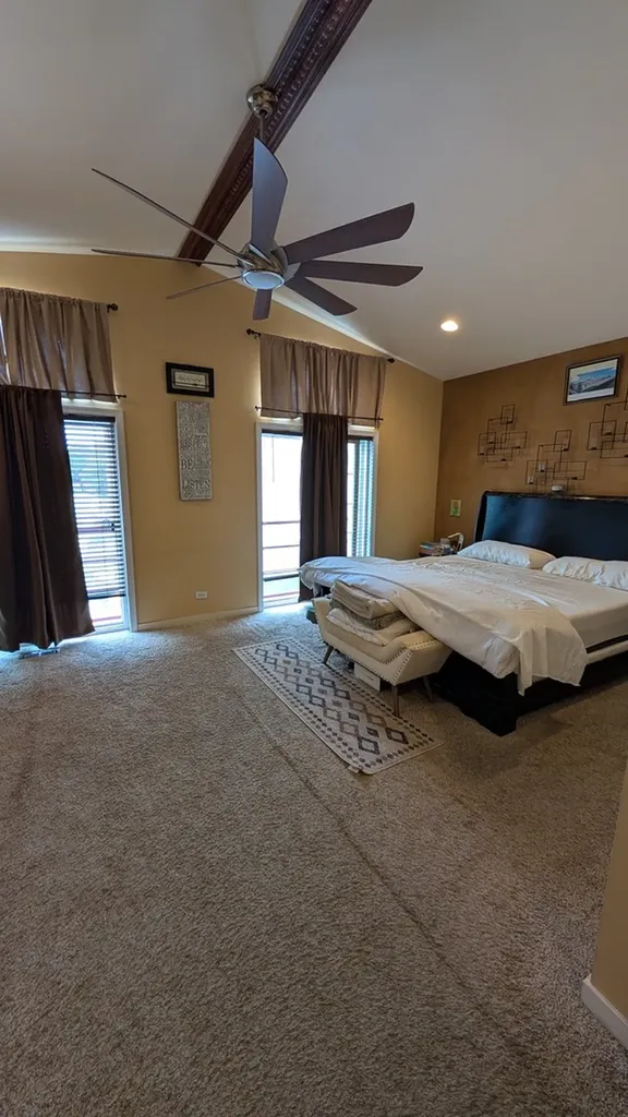 1133 East 83rd 185 Street Chicago IL 60619