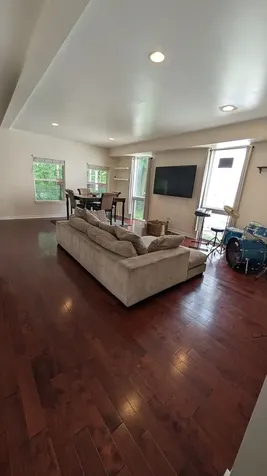 1133 East 83rd Street Chicago IL 60619