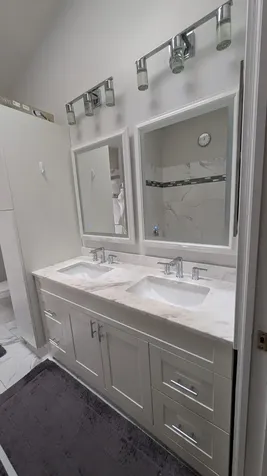 1133 East 83rd Street Chicago IL 60619