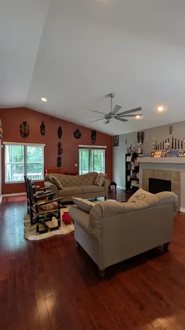 1133 East 83rd Street Chicago IL 60619