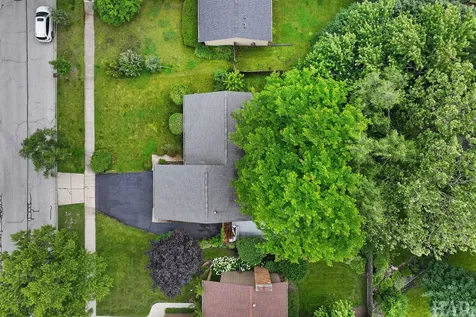 1540 North Pepper Tree Drive Palatine IL 60067