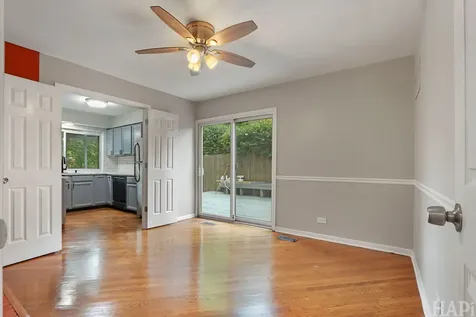 1540 North Pepper Tree Drive Palatine IL 60067