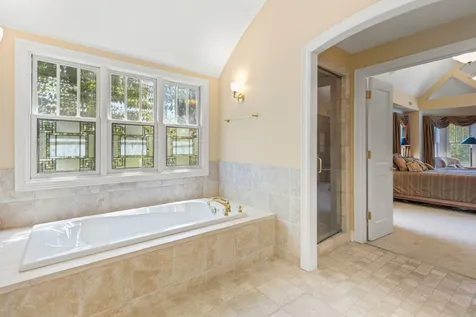 241 Walden Drive Glencoe IL 60022