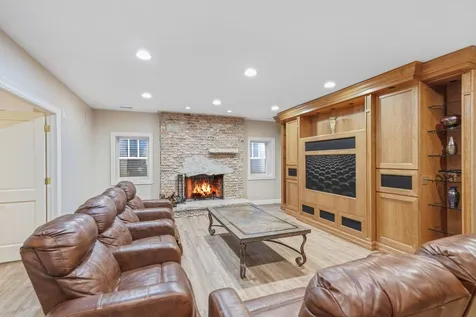 241 Walden Drive Glencoe IL 60022