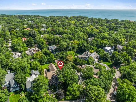 241 Walden Drive Glencoe IL 60022