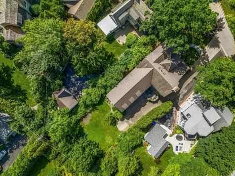 241 Walden Drive Glencoe IL 60022