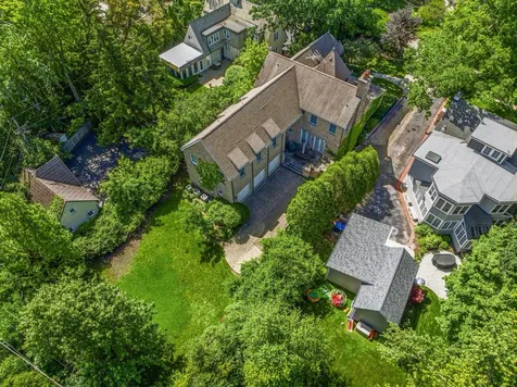 241 Walden Drive Glencoe IL 60022