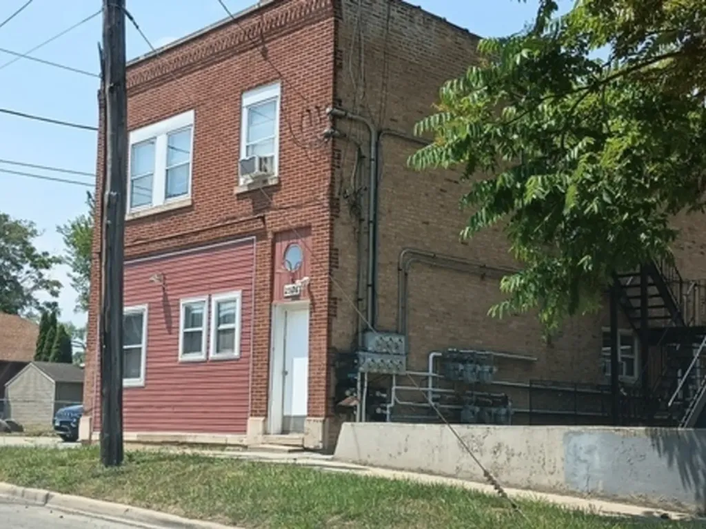 2526 Broadway Street Blue Island IL 60406