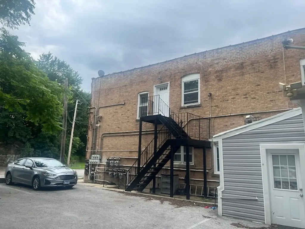 2526 Broadway Street Blue Island IL 60406