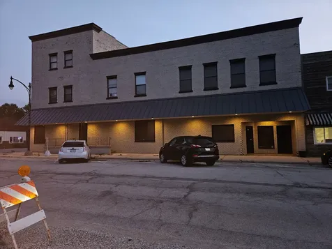 127 West Taylor Street Grant Park IL 60940