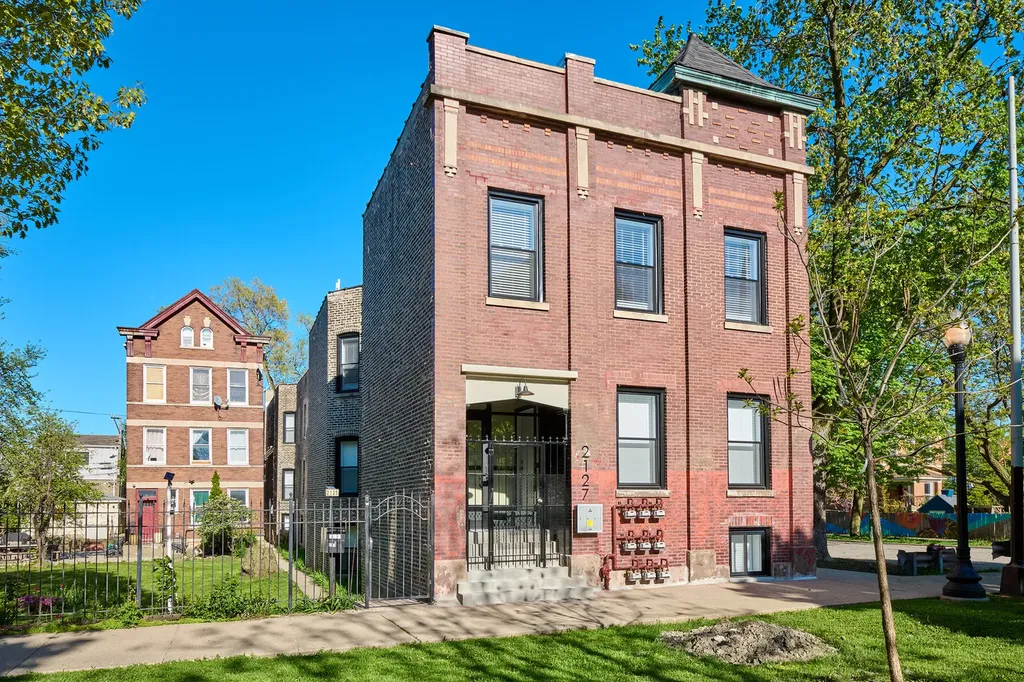 2127 South Marshall Boulevard Chicago IL 60623