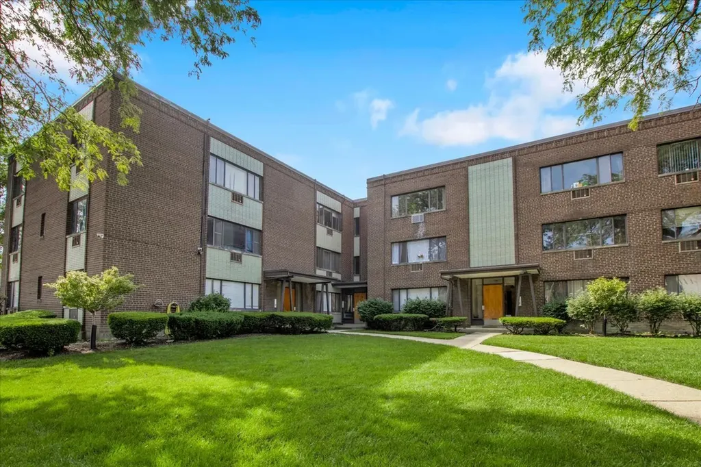 3441 West Bryn Mawr Avenue Chicago IL 60659