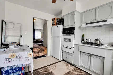 3441 West Bryn Mawr Avenue Chicago IL 60659