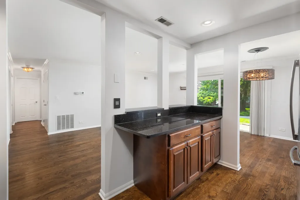 6S080 Park Meadow Drive Naperville IL 60540