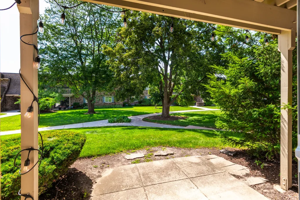 6S080 Park Meadow Drive Naperville IL 60540