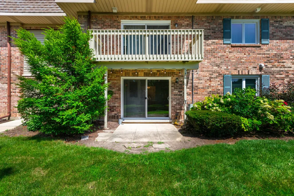 6S080 Park Meadow Drive Naperville IL 60540