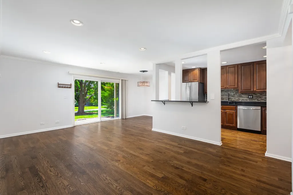 6S080 Park Meadow Drive Naperville IL 60540