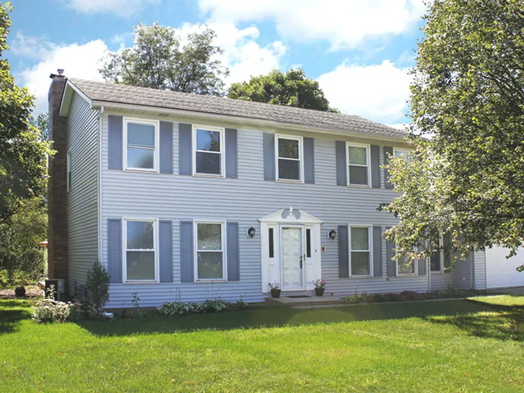 2711 Valley Forge Road Lisle IL 60532