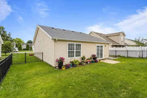 706 Corey Lane Champaign IL 61822