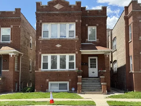 2252 North Laramie Avenue Chicago IL 60639