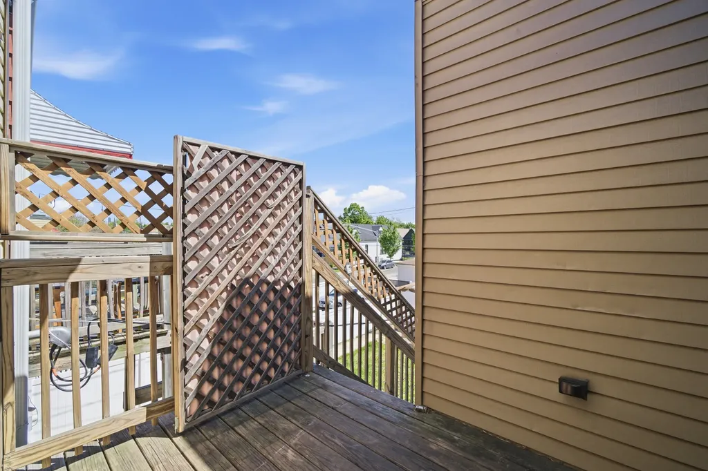 3505 West Le Moyne Street Chicago IL 60651