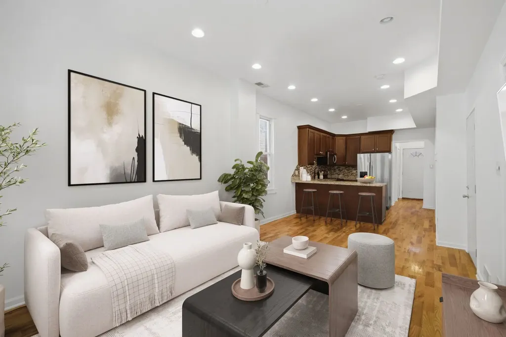 3505 West Le Moyne Street Chicago IL 60651