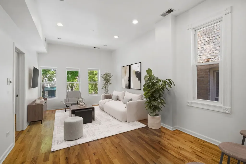 3505 West Le Moyne Street Chicago IL 60651