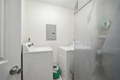 3505 West Le Moyne Street Chicago IL 60651