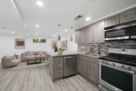 3505 West Le Moyne Street Chicago IL 60651