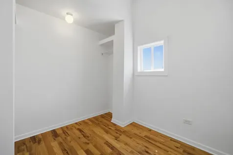 3505 West Le Moyne Street Chicago IL 60651